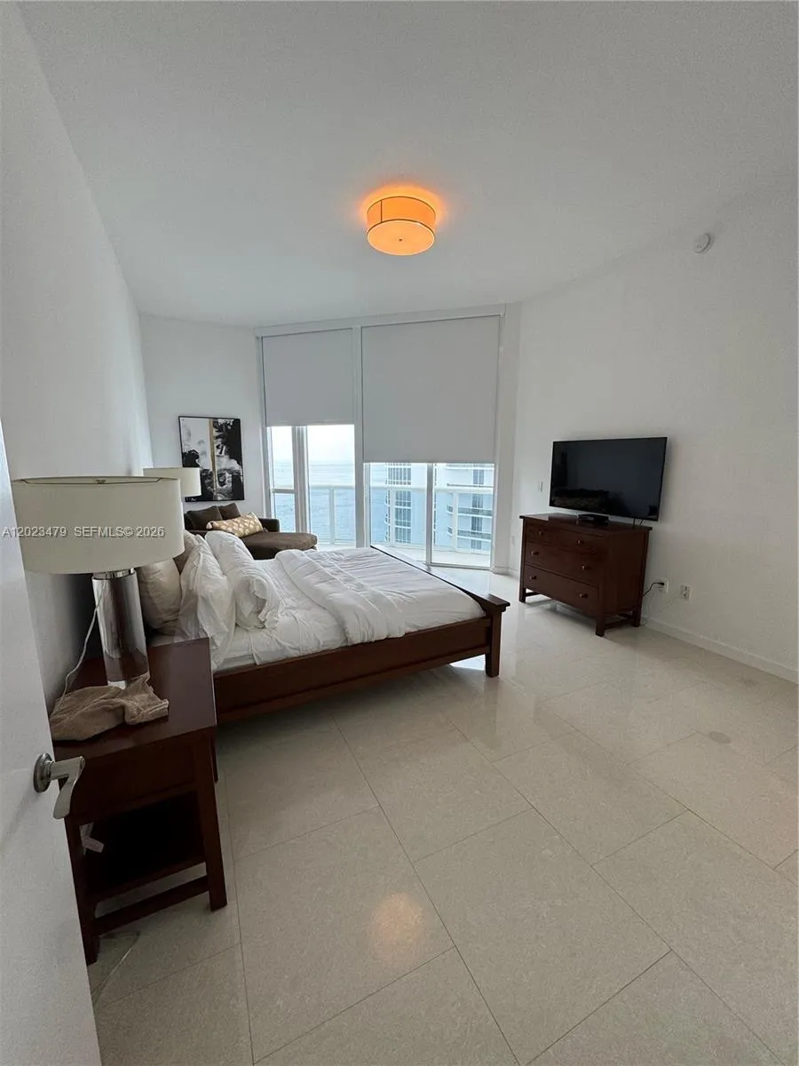 16001 Collins Ave #4006 Sunny Isles Beach, FL 33160