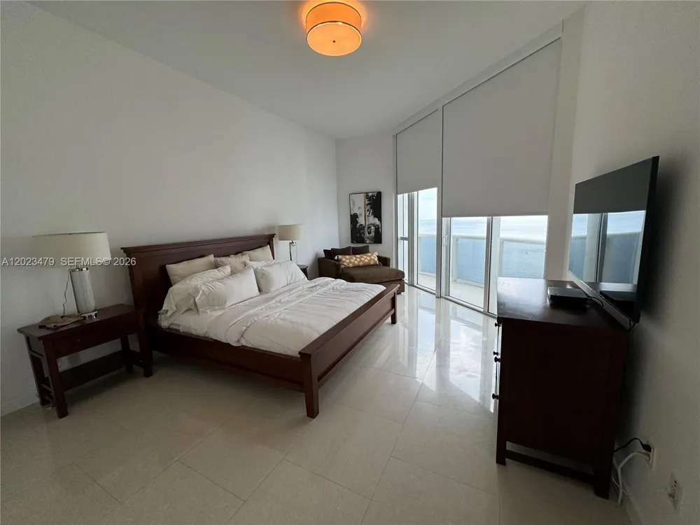 16001 Collins Ave #4006 Sunny Isles Beach, FL 33160