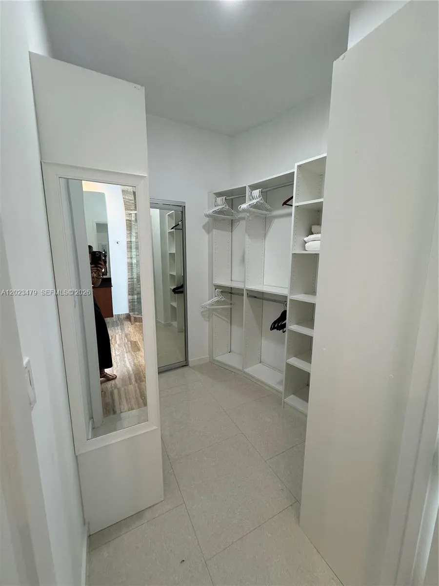 16001 Collins Ave #4006 Sunny Isles Beach, FL 33160