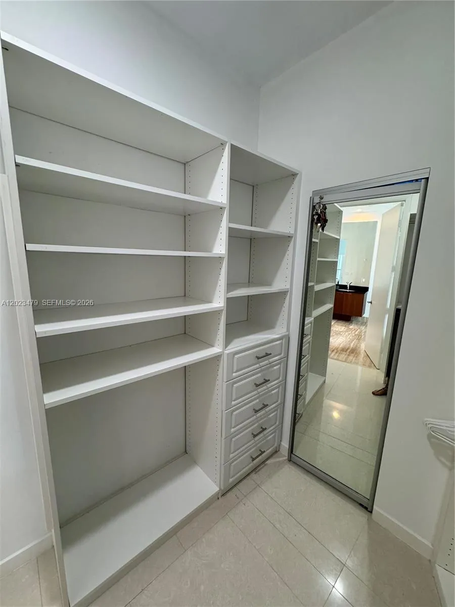 16001 Collins Ave #4006 Sunny Isles Beach, FL 33160