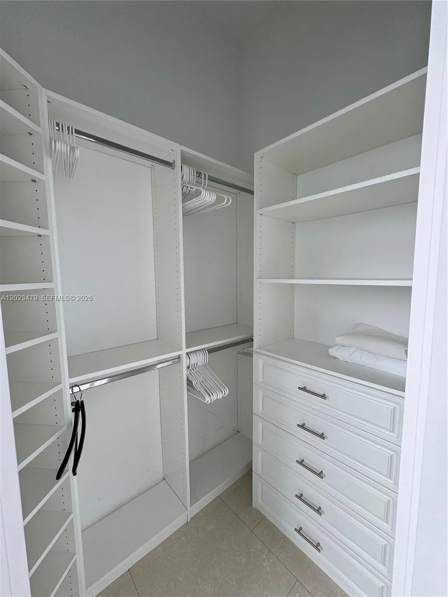 16001 Collins Ave #4006 Sunny Isles Beach, FL 33160
