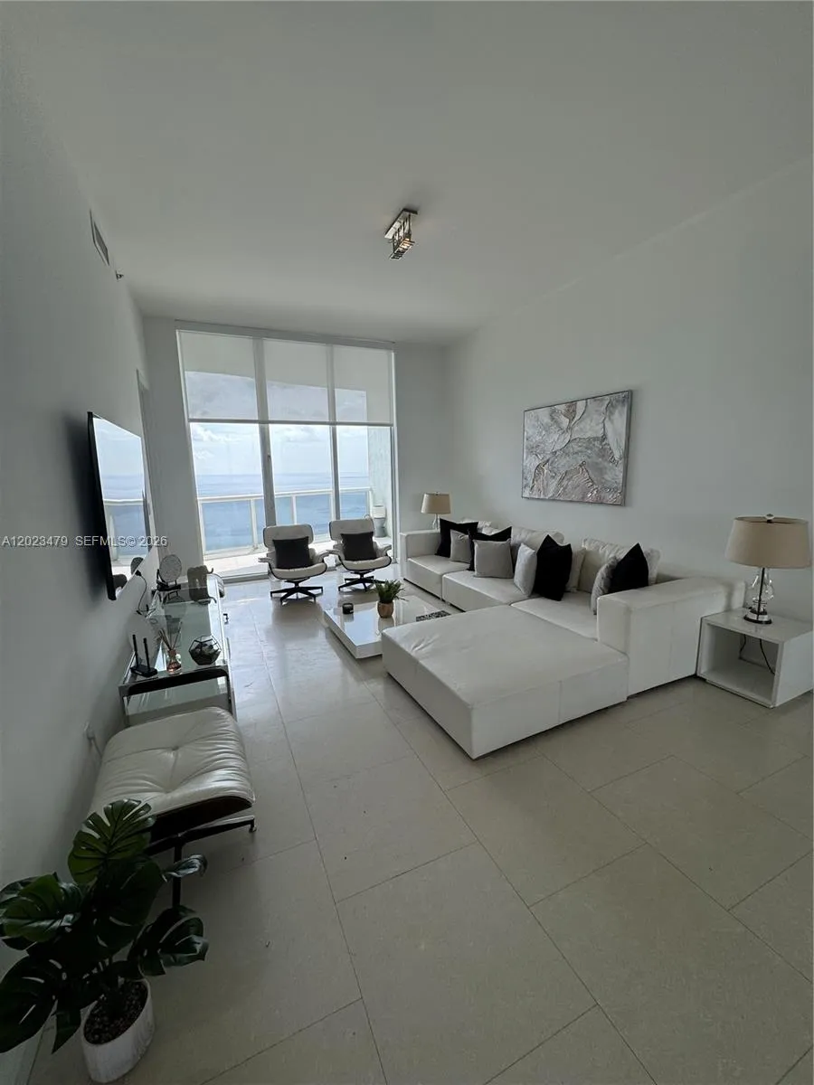 16001 Collins Ave #4006 Sunny Isles Beach, FL 33160