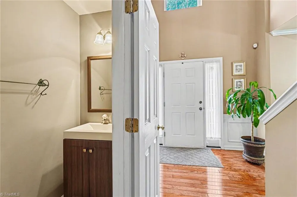3368 CherryBrook Drive Jamestown, NC 27282