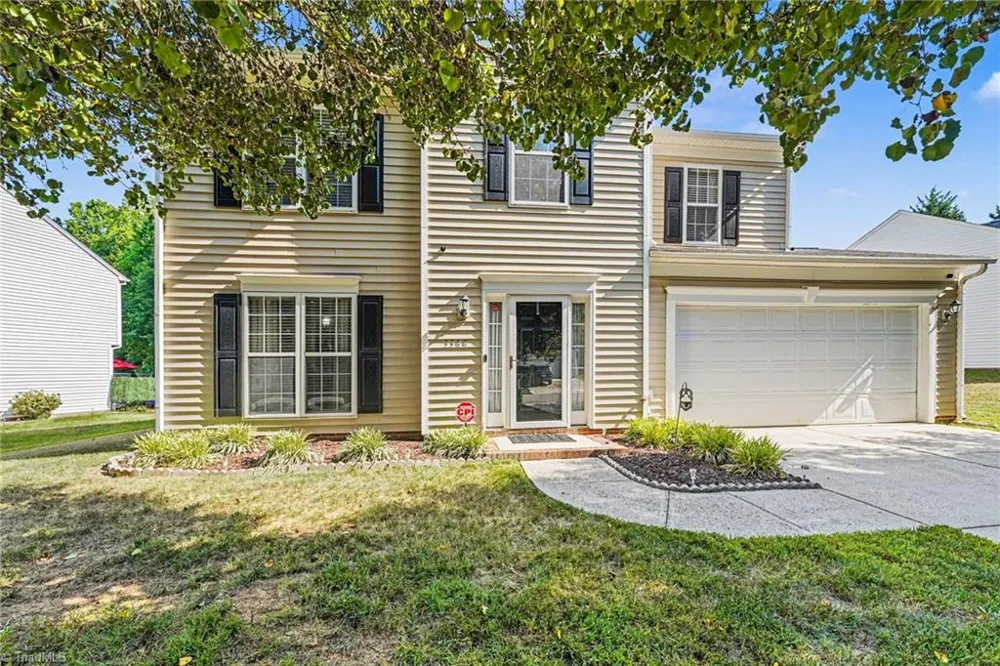 3368 CherryBrook Drive Jamestown, NC 27282