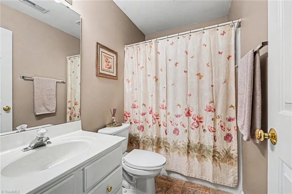 3368 CherryBrook Drive Jamestown, NC 27282