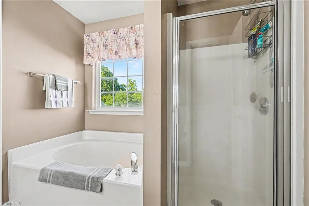 3368 CherryBrook Drive Jamestown, NC 27282