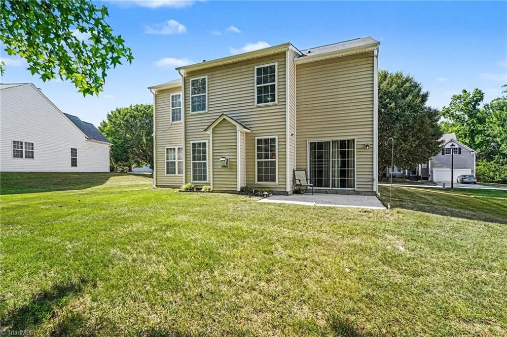3368 CherryBrook Drive Jamestown, NC 27282