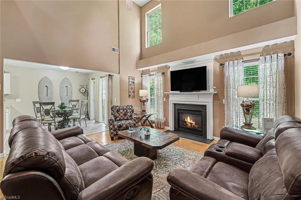 3368 CherryBrook Drive Jamestown, NC 27282