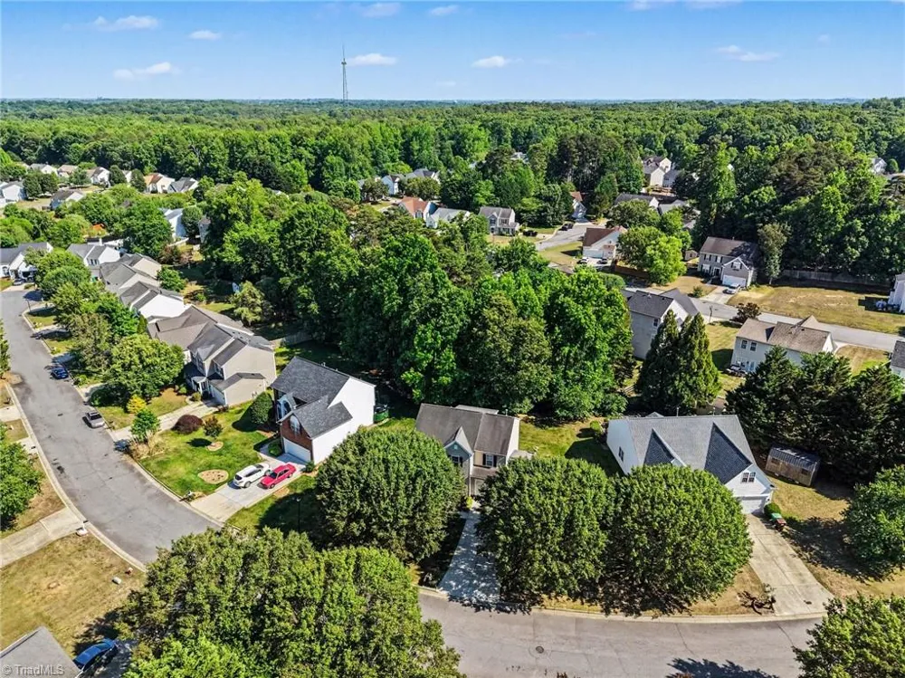 3368 CherryBrook Drive Jamestown, NC 27282