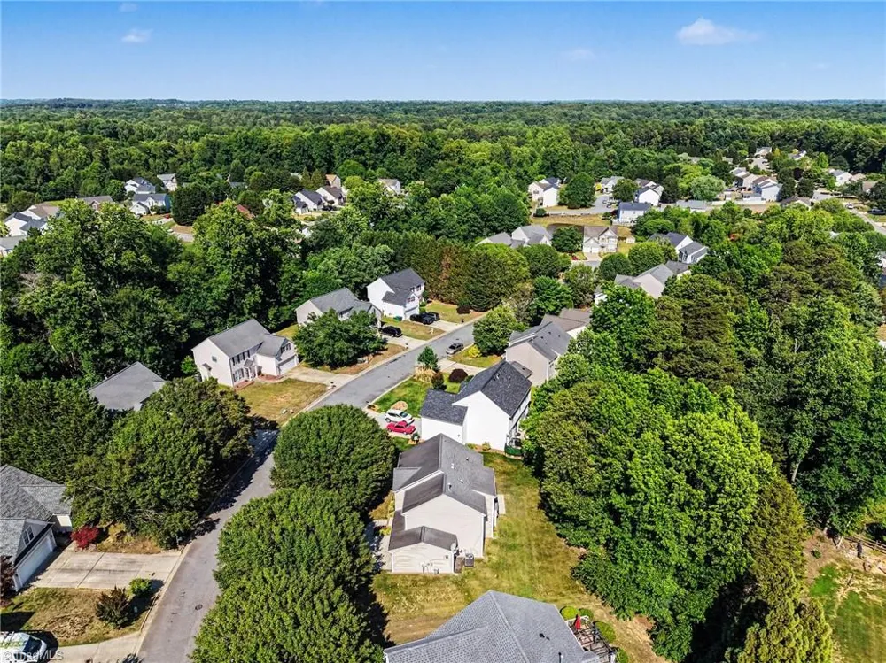 3368 CherryBrook Drive Jamestown, NC 27282
