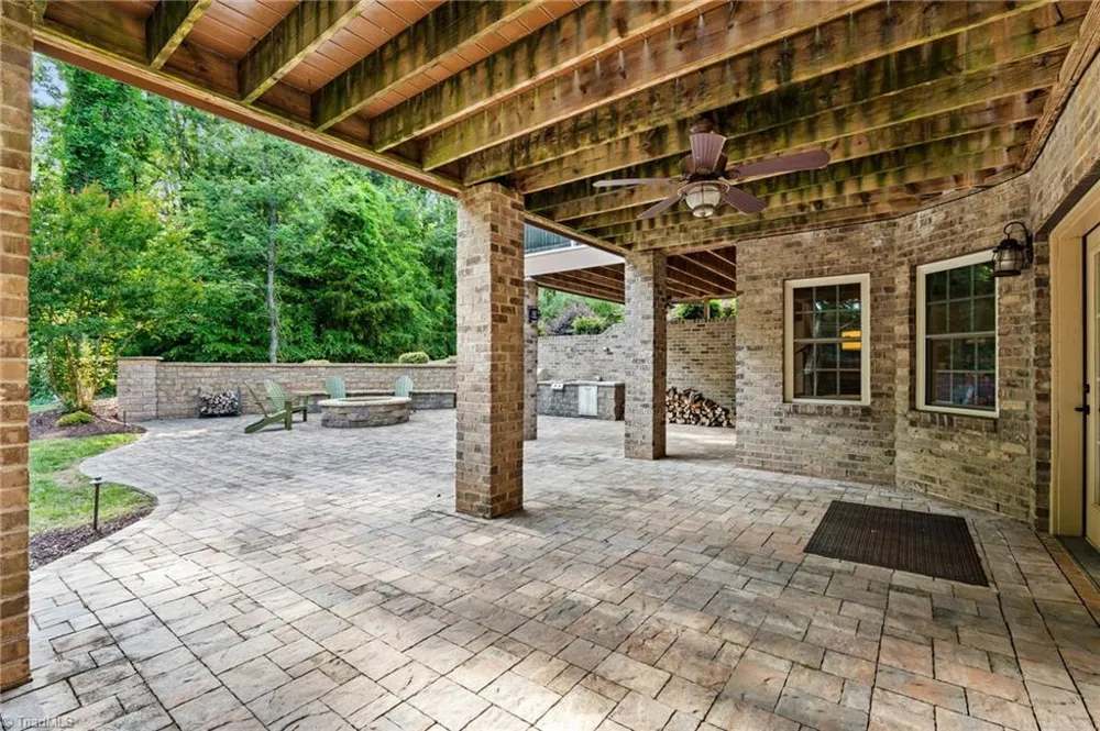 8050 Windswept Drive Belews Creek, NC 27009