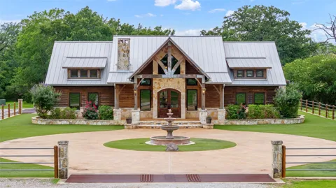 654 Navasota Ridge