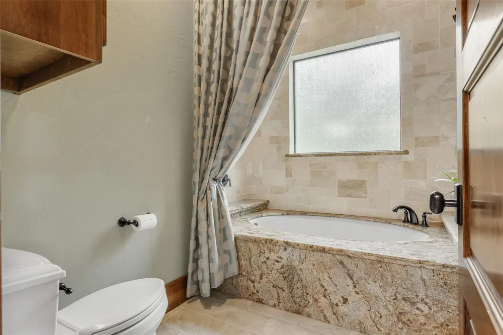 654 Navasota Ridge Navasota, TX 77868