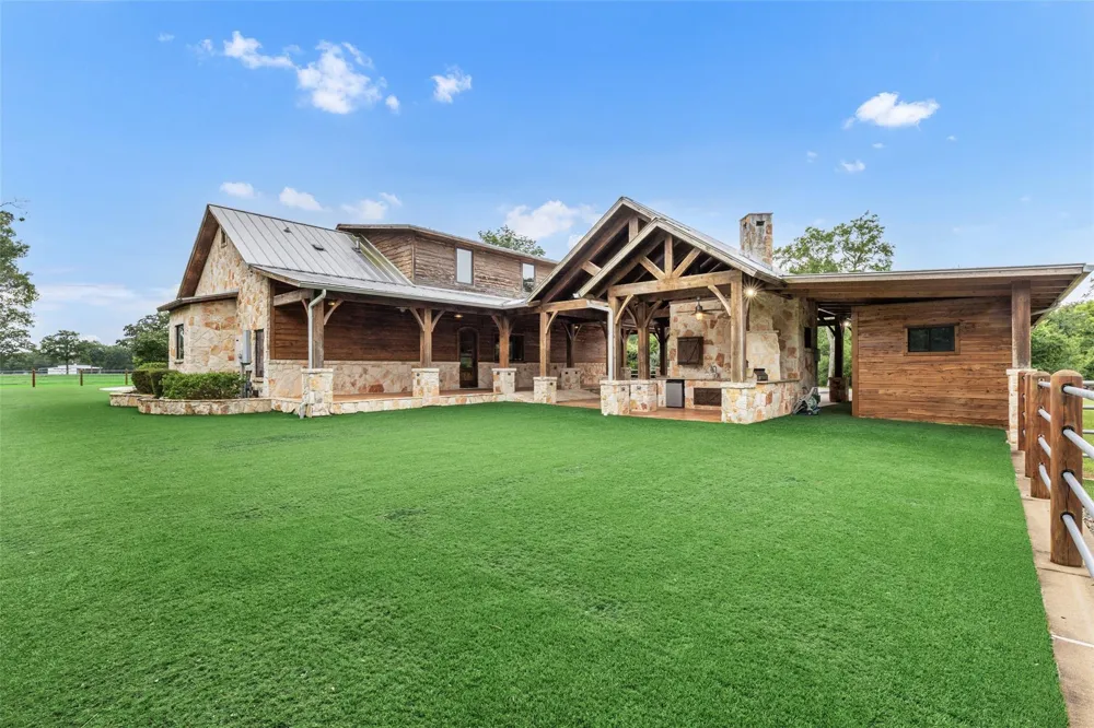 654 Navasota Ridge Navasota, TX 77868