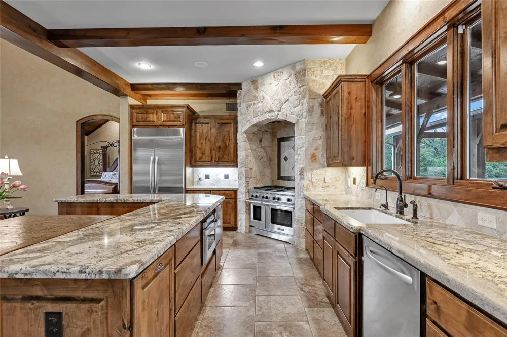 654 Navasota Ridge Navasota, TX 77868