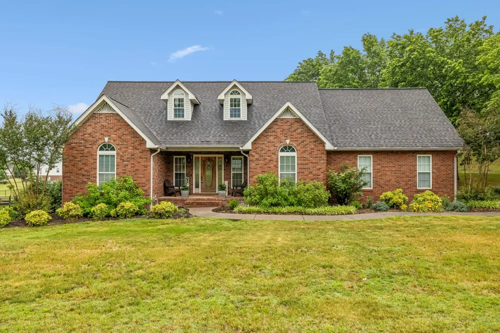 6 County House Cir Carthage, TN 37030