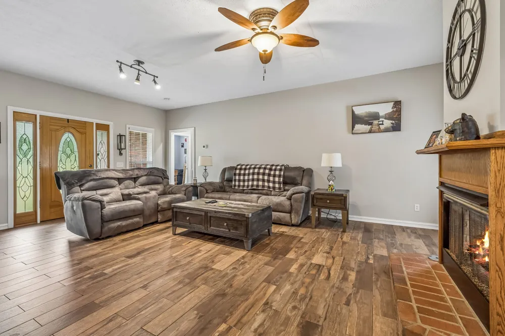 6 County House Cir Carthage, TN 37030