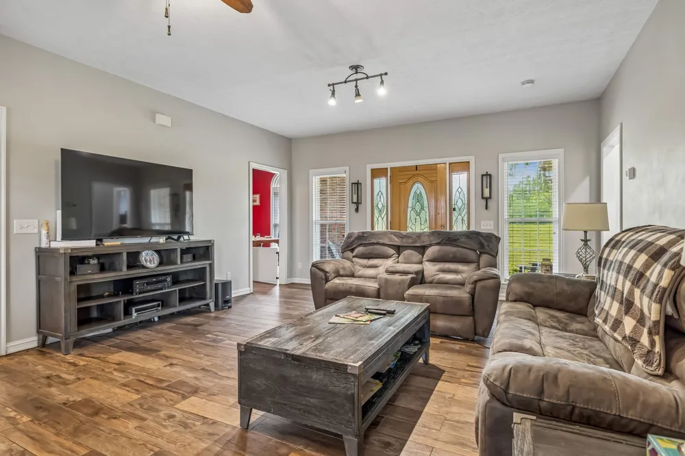 6 County House Cir Carthage, TN 37030