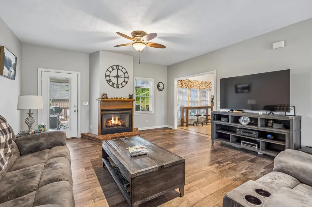 6 County House Cir Carthage, TN 37030