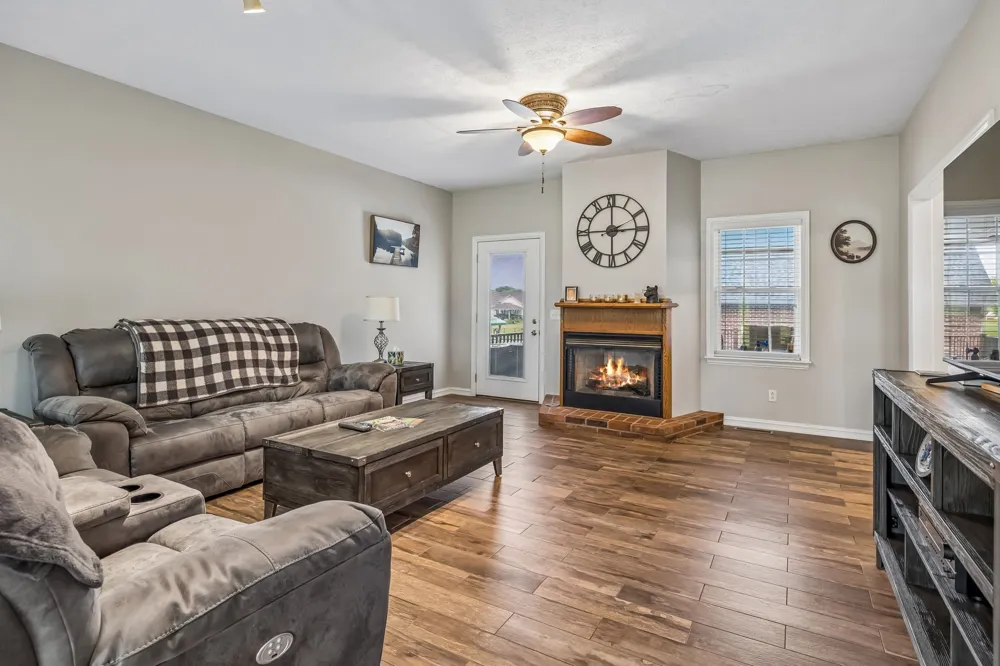 6 County House Cir Carthage, TN 37030