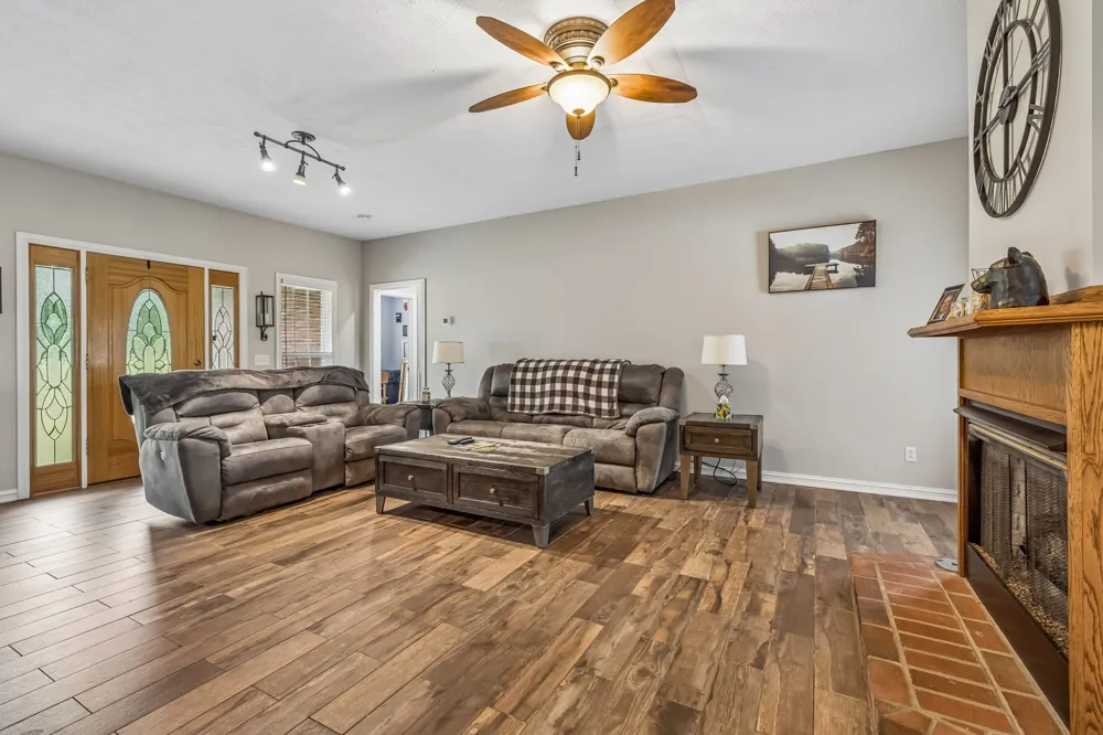 6 County House Cir Carthage, TN 37030