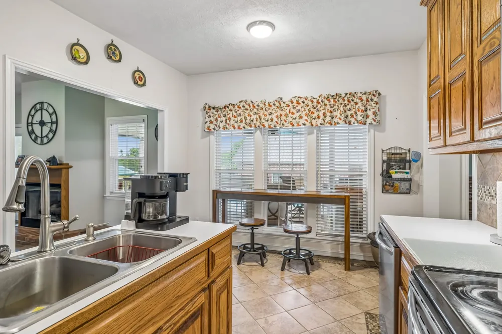 6 County House Cir Carthage, TN 37030