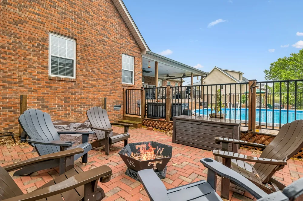 6 County House Cir Carthage, TN 37030