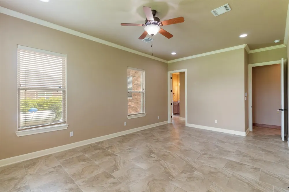 10040 Henley Cove Iola, TX 77861