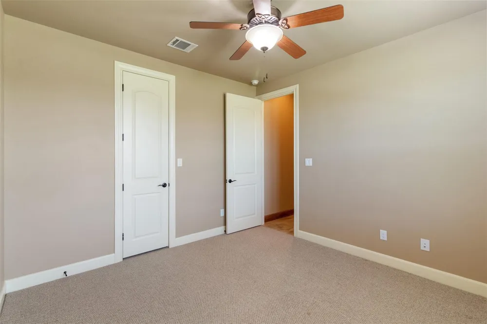 10040 Henley Cove Iola, TX 77861