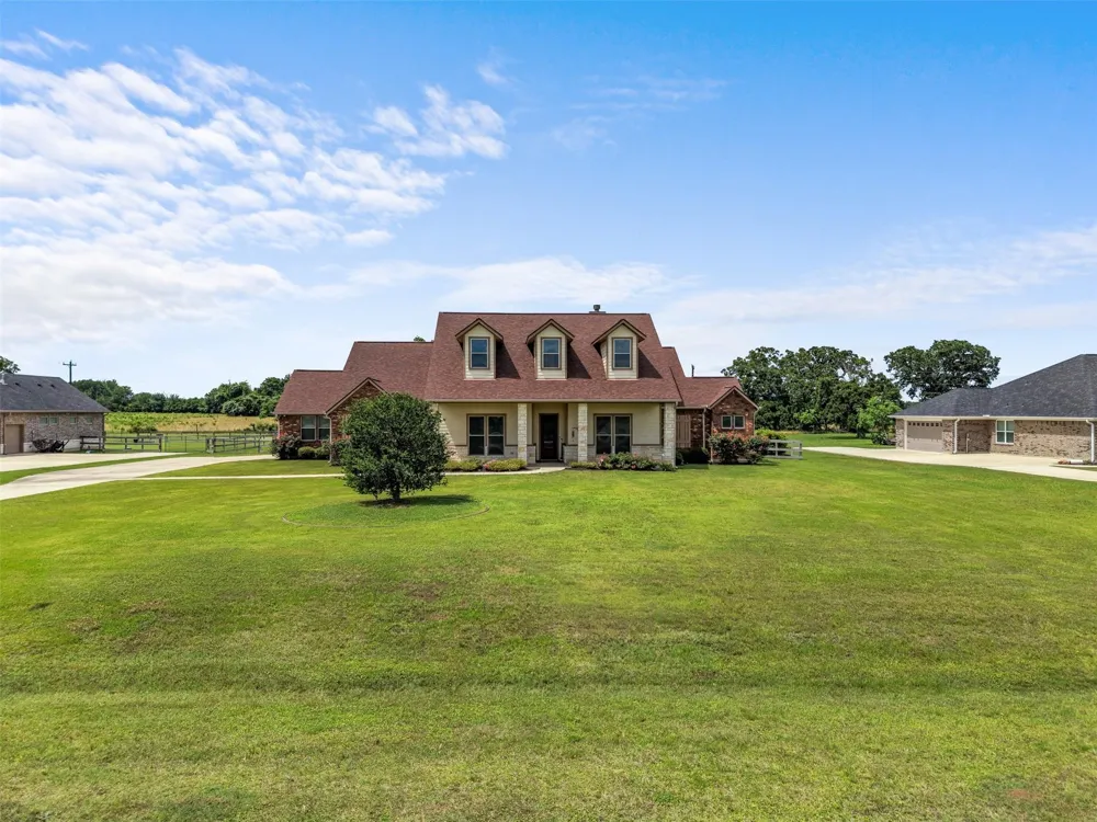 10040 Henley Cove Iola, TX 77861