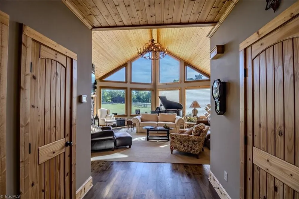 1083 Union Community Road Thurmond, NC 28683