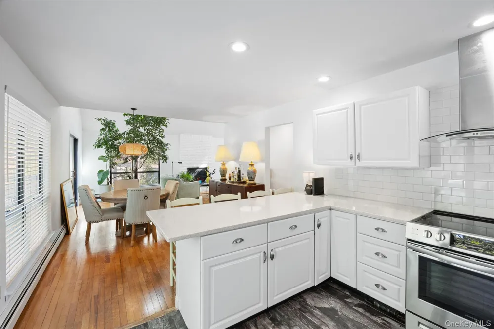 37 Blue Jay Way East Hampton, NY 11937