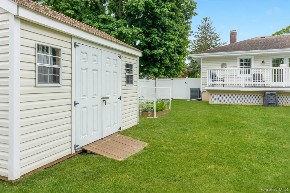 315 Wicks Road New Suffolk, NY 11956