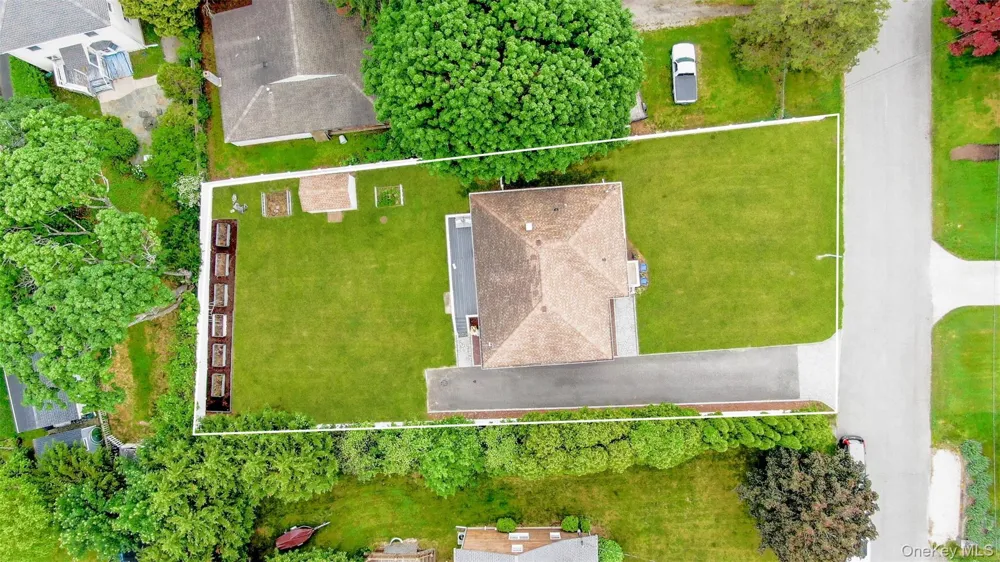 315 Wicks Road New Suffolk, NY 11956