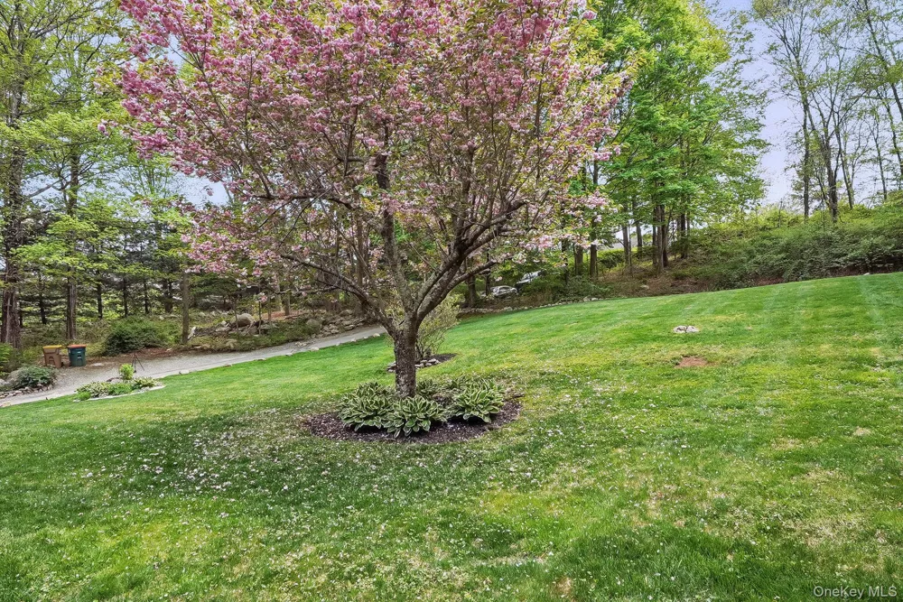 304 Church Road Putnam Valley, NY 10579