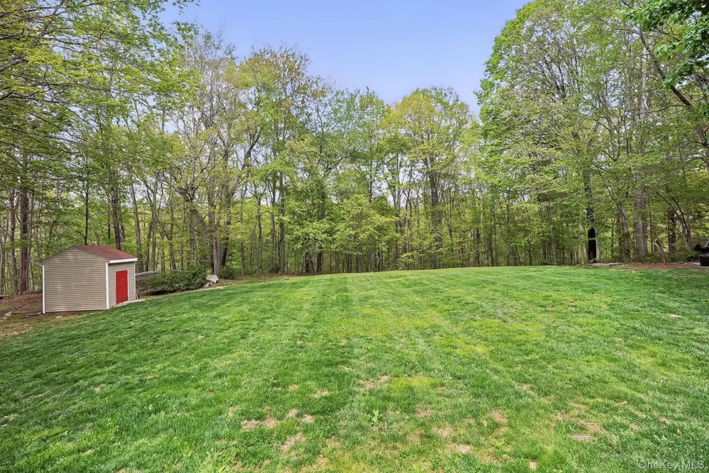 304 Church Road Putnam Valley, NY 10579