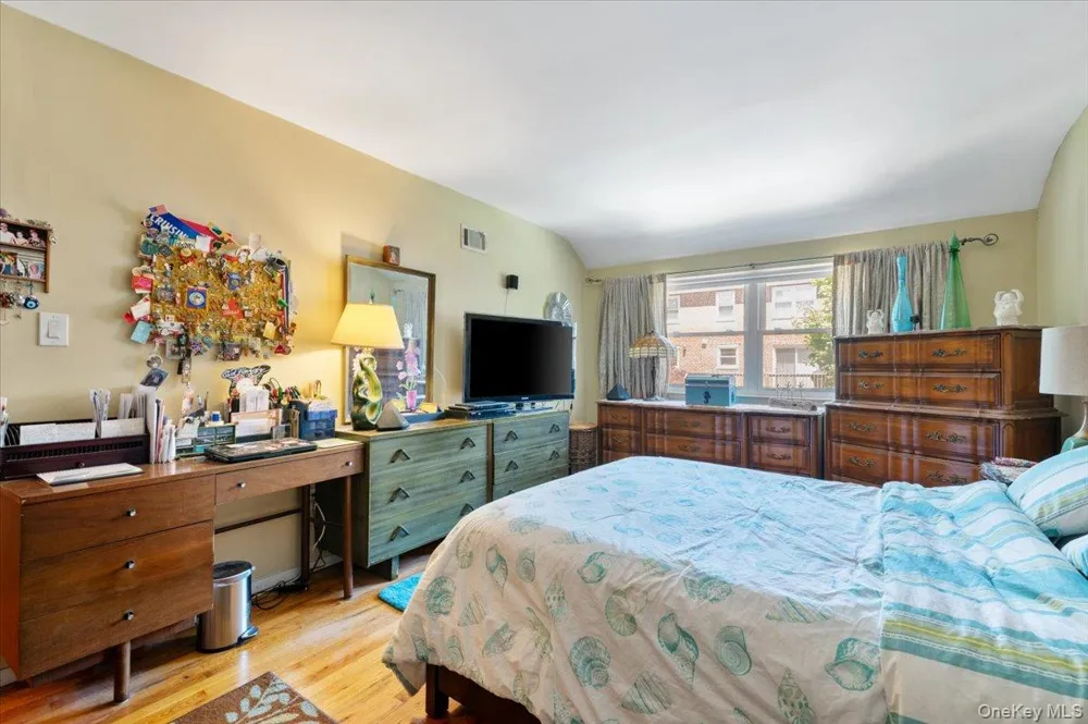 23955 65th Avenue Little Neck, NY 11362
