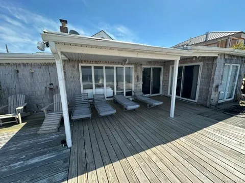 71 Bayview Walk