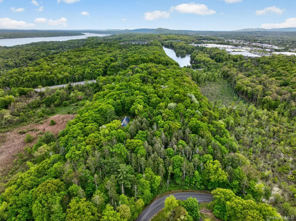 101 Tuytenbridge Road Lake Katrine, NY 12449
