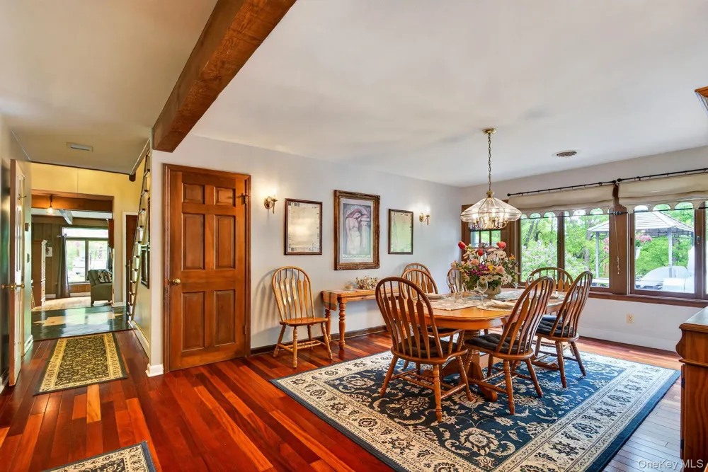 101 Tuytenbridge Road Lake Katrine, NY 12449