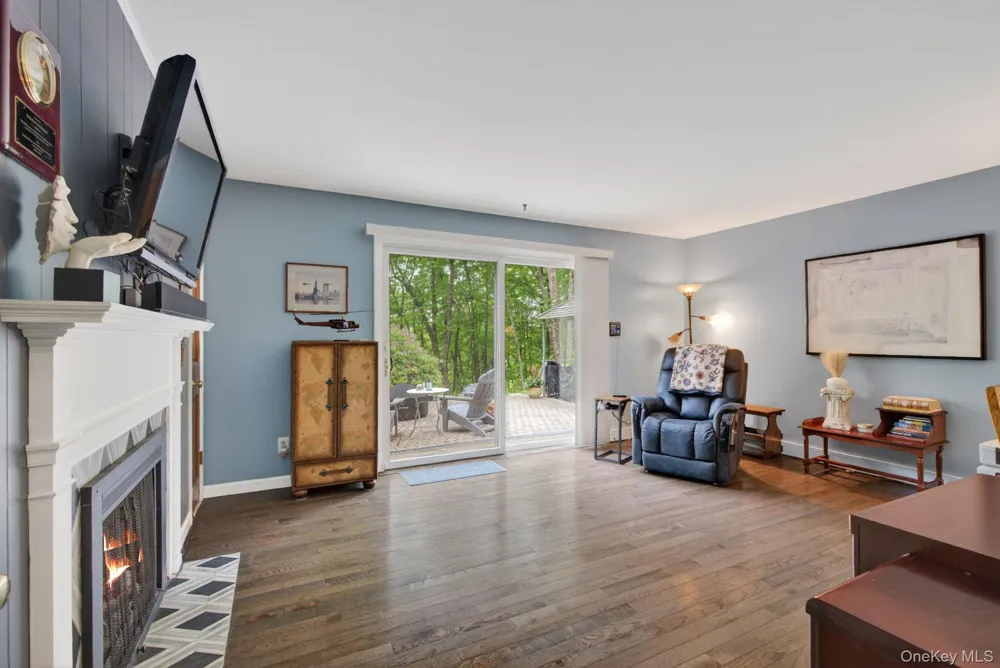101 Tuytenbridge Road Lake Katrine, NY 12449