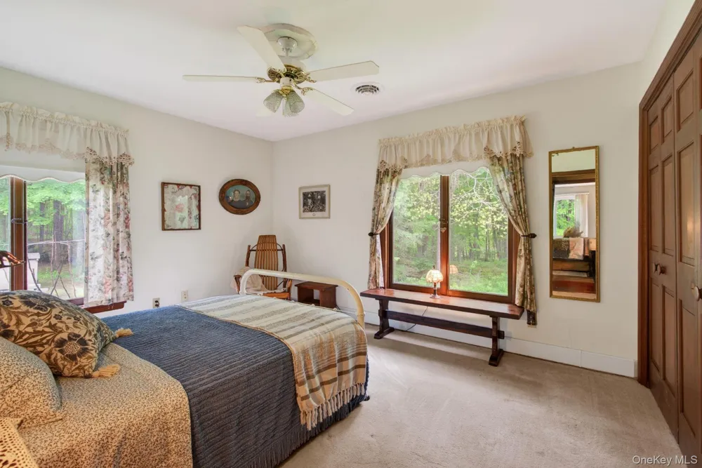 101 Tuytenbridge Road Lake Katrine, NY 12449