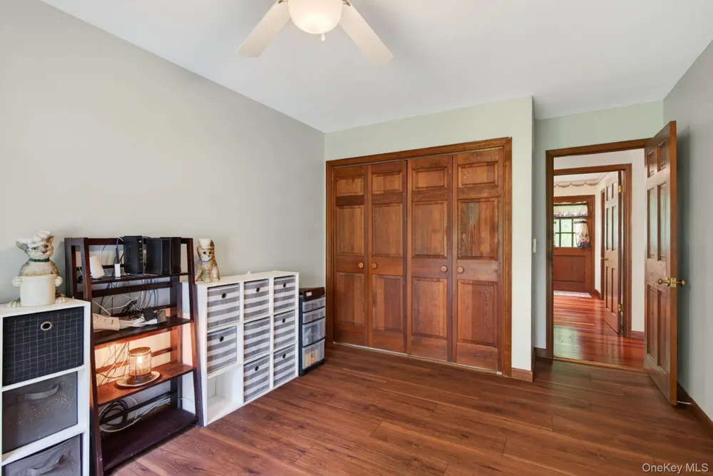 101 Tuytenbridge Road Lake Katrine, NY 12449