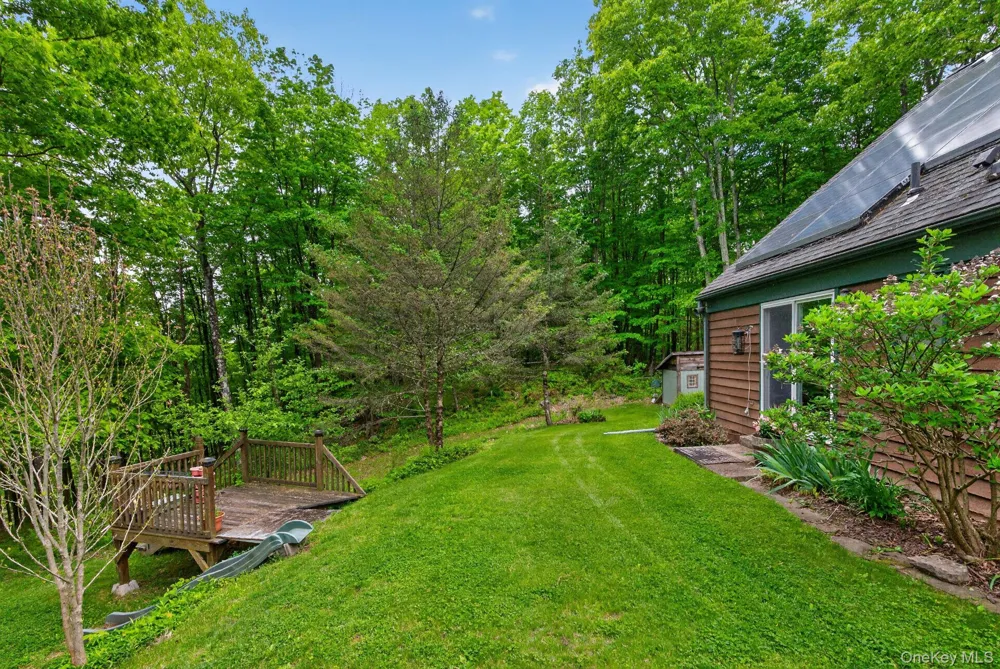 101 Tuytenbridge Road Lake Katrine, NY 12449