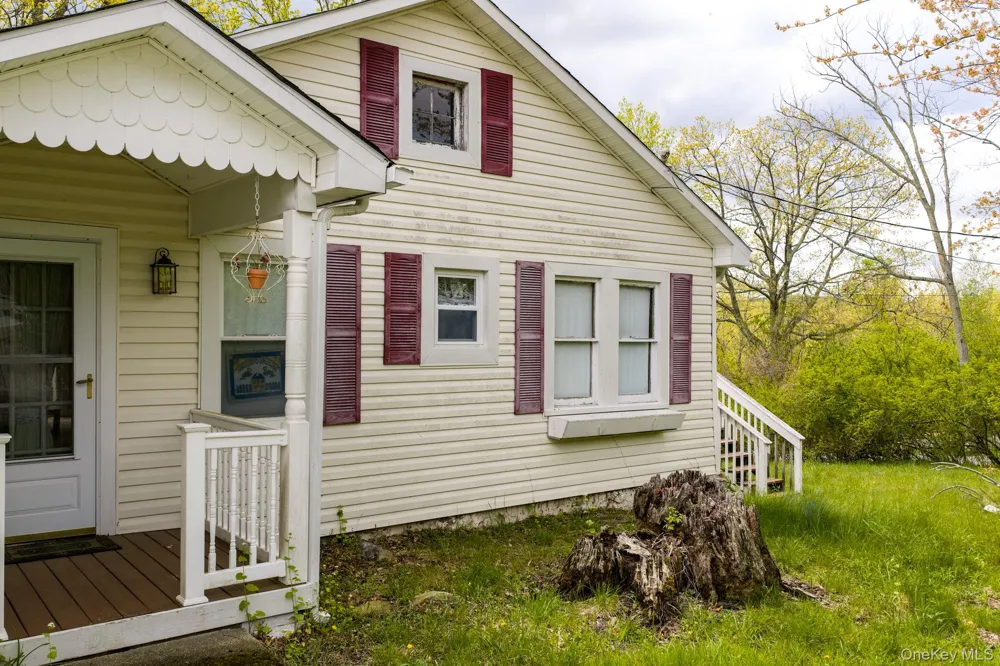 8 Chestnut Street W Wurtsboro, NY 12790