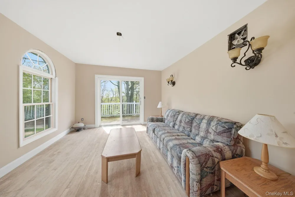8 Chestnut Street W Wurtsboro, NY 12790