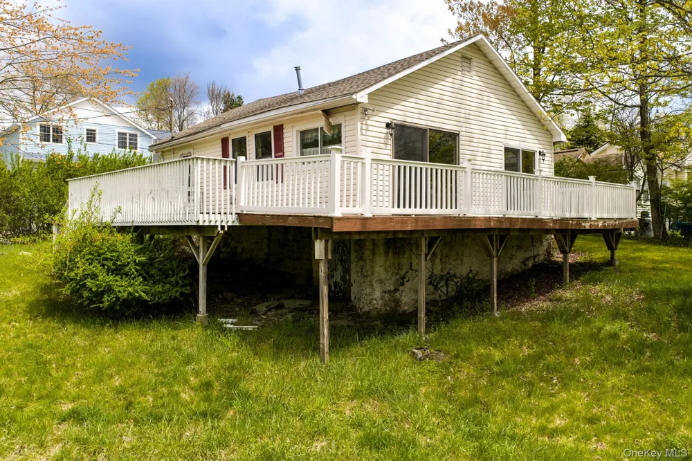 8 Chestnut Street W Wurtsboro, NY 12790