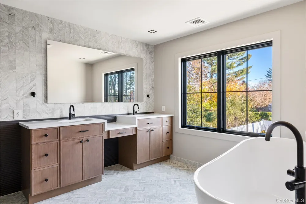 157 Rhode Island Avenue Massapequa, NY 11758