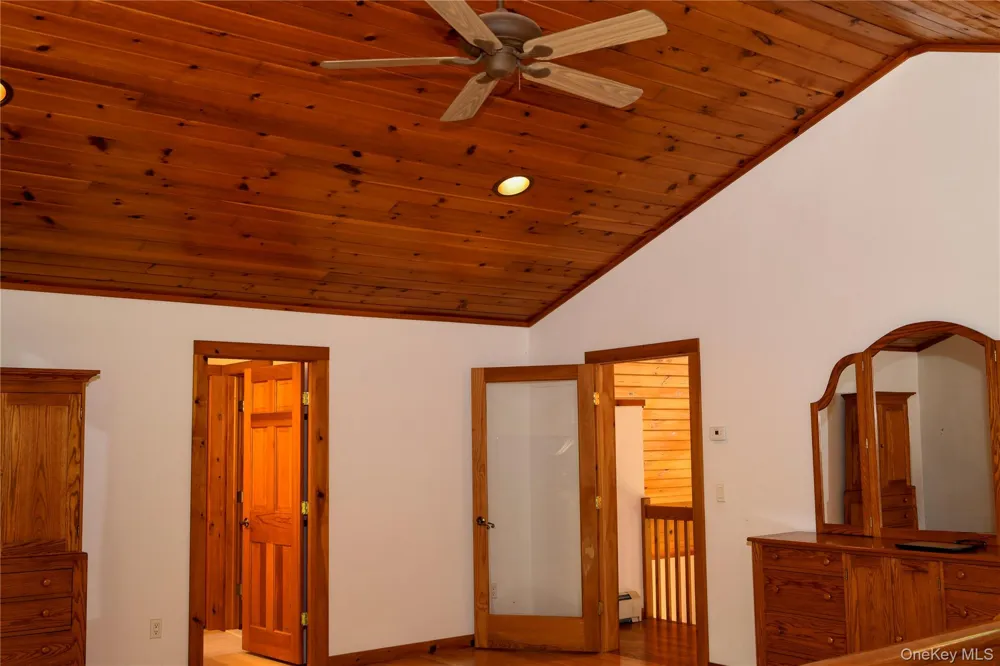 82 Indian Lake Road Putnam Valley, NY 10579