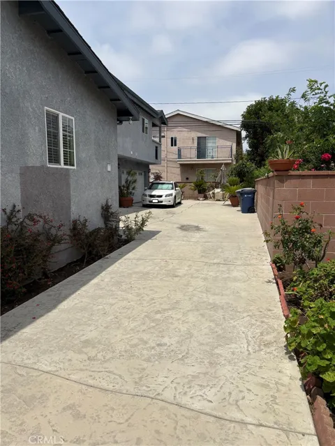 1343 W 164th Street